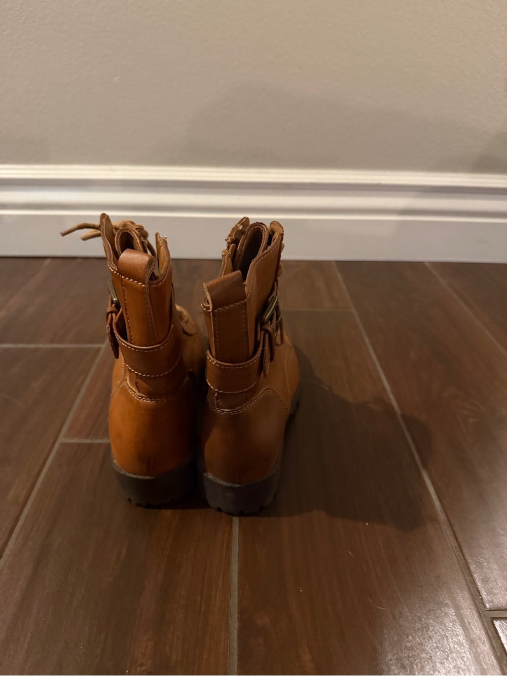 Boots - Picture 3 of 4